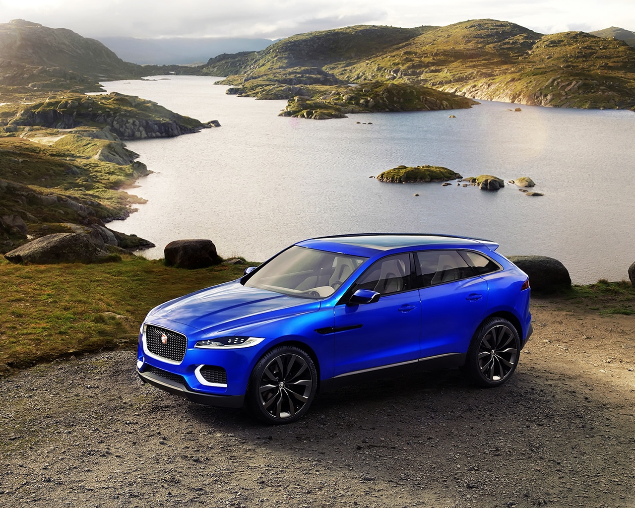 Beautiful Jaguar Crossover Concept for 1280 x 1024 resolution