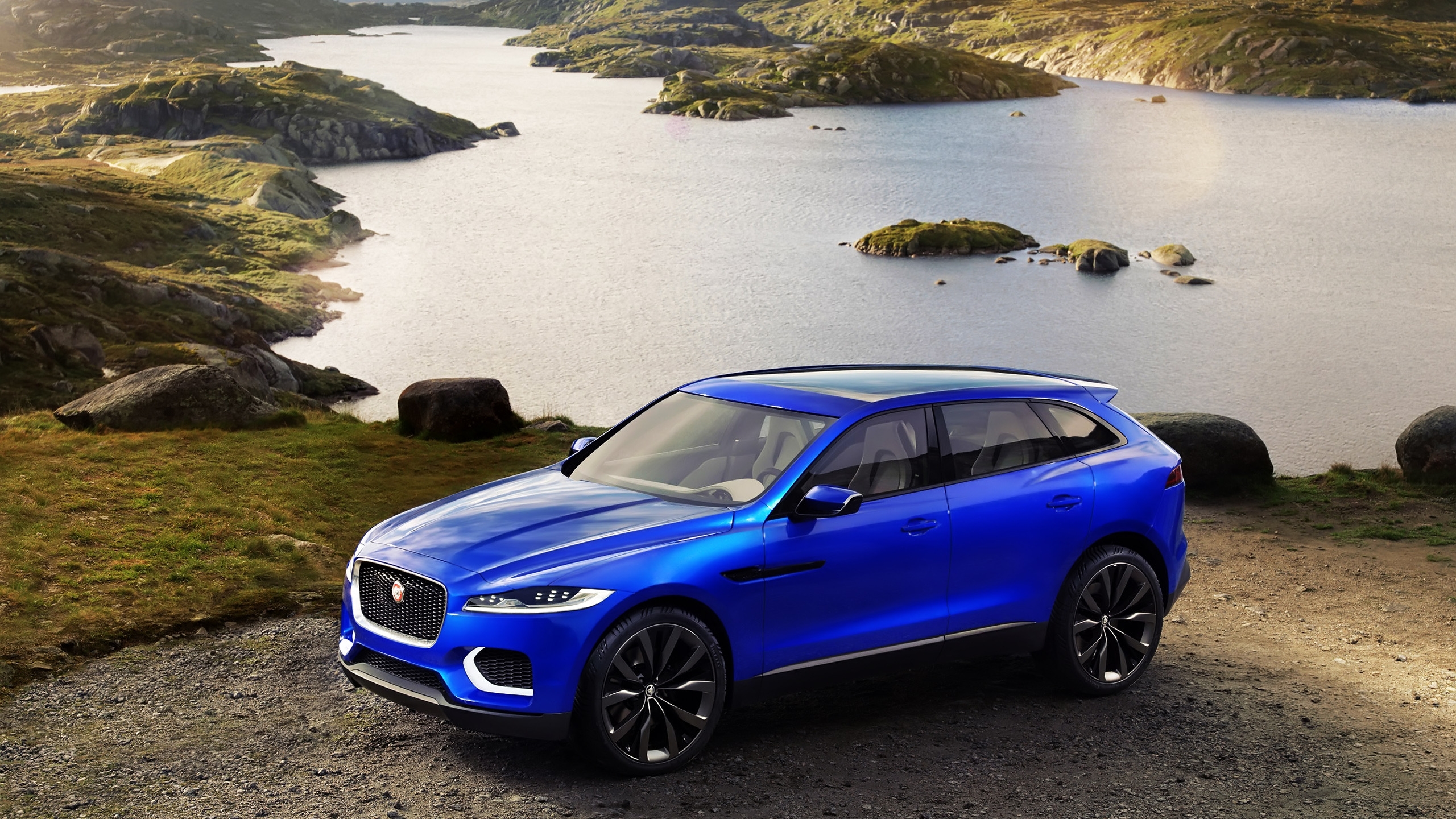 Beautiful Jaguar Crossover Concept for 2560x1440 HDTV resolution
