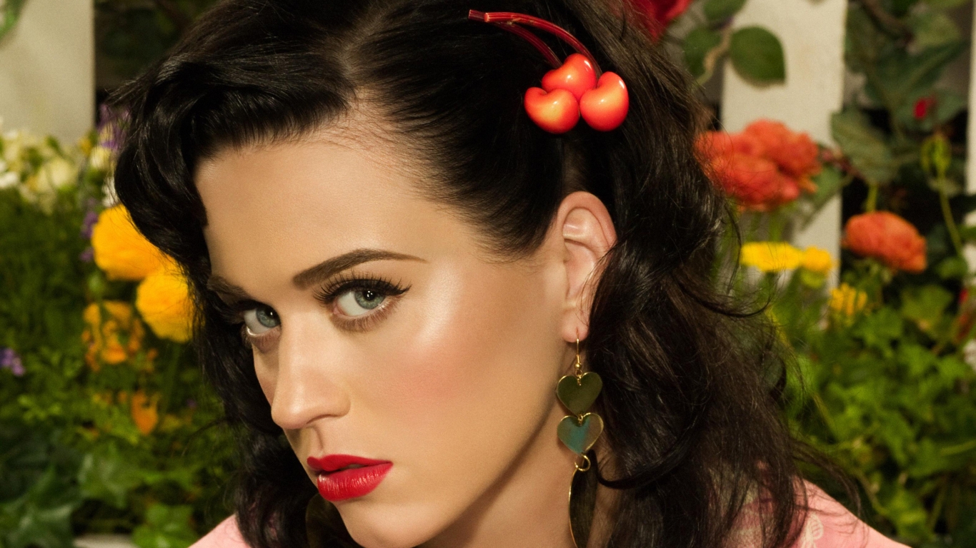 Beautiful Katy Perry for 1366 x 768 HDTV resolution