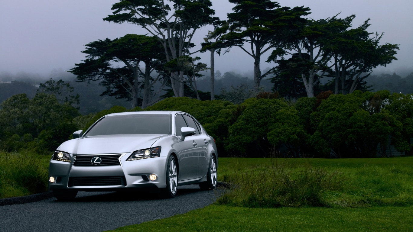 Beautiful Lexus GS 350 for 1366 x 768 HDTV resolution