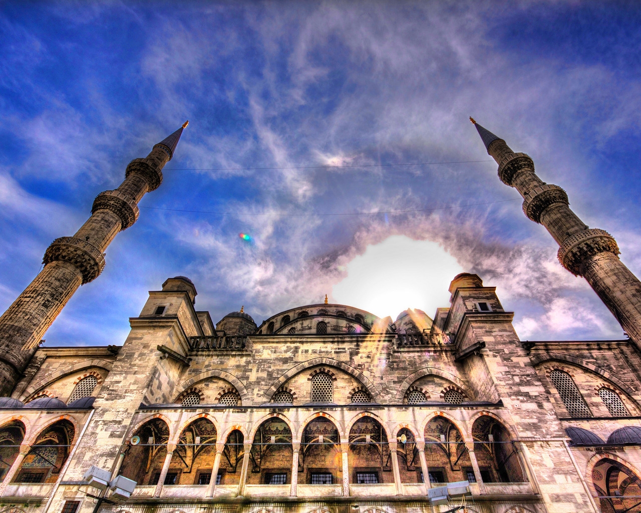 Beautiful Mosque HDR for 1280 x 1024 resolution