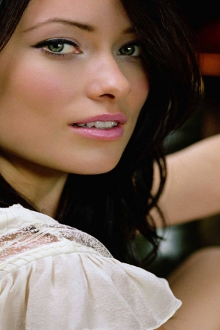 Beautiful Olivia Wilde  for 320 x 480 iPhone resolution