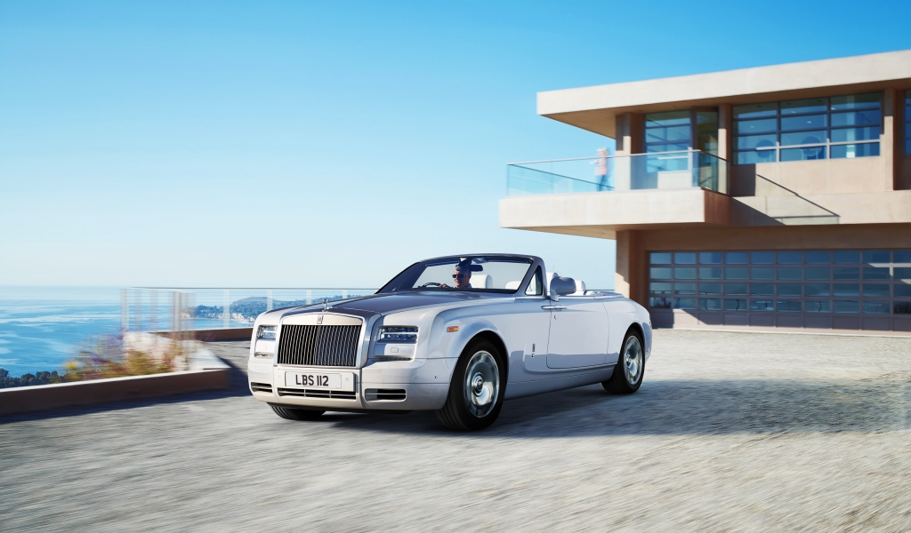 Beautiful Rolls Royce Coupe for 1024 x 600 widescreen resolution