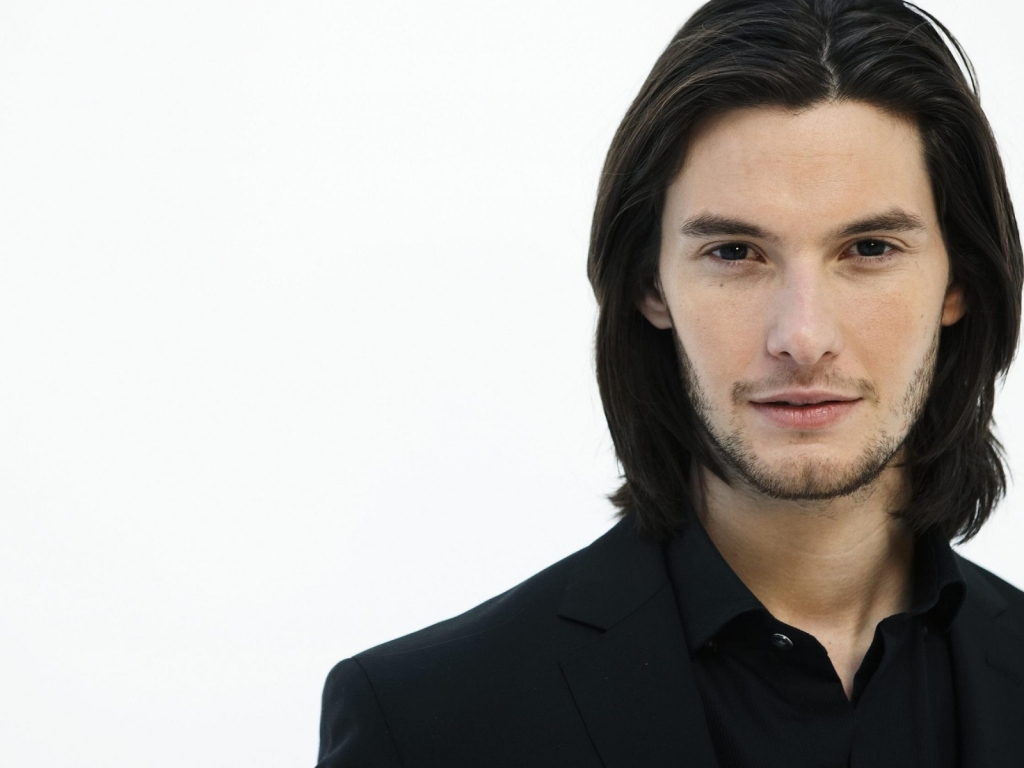 Ben Barnes Close Up for 1024 x 768 resolution