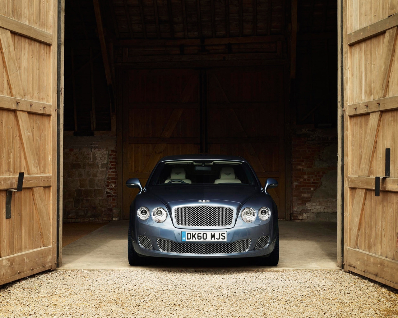 Bentley Continental Flying Spur Front for 1280 x 1024 resolution