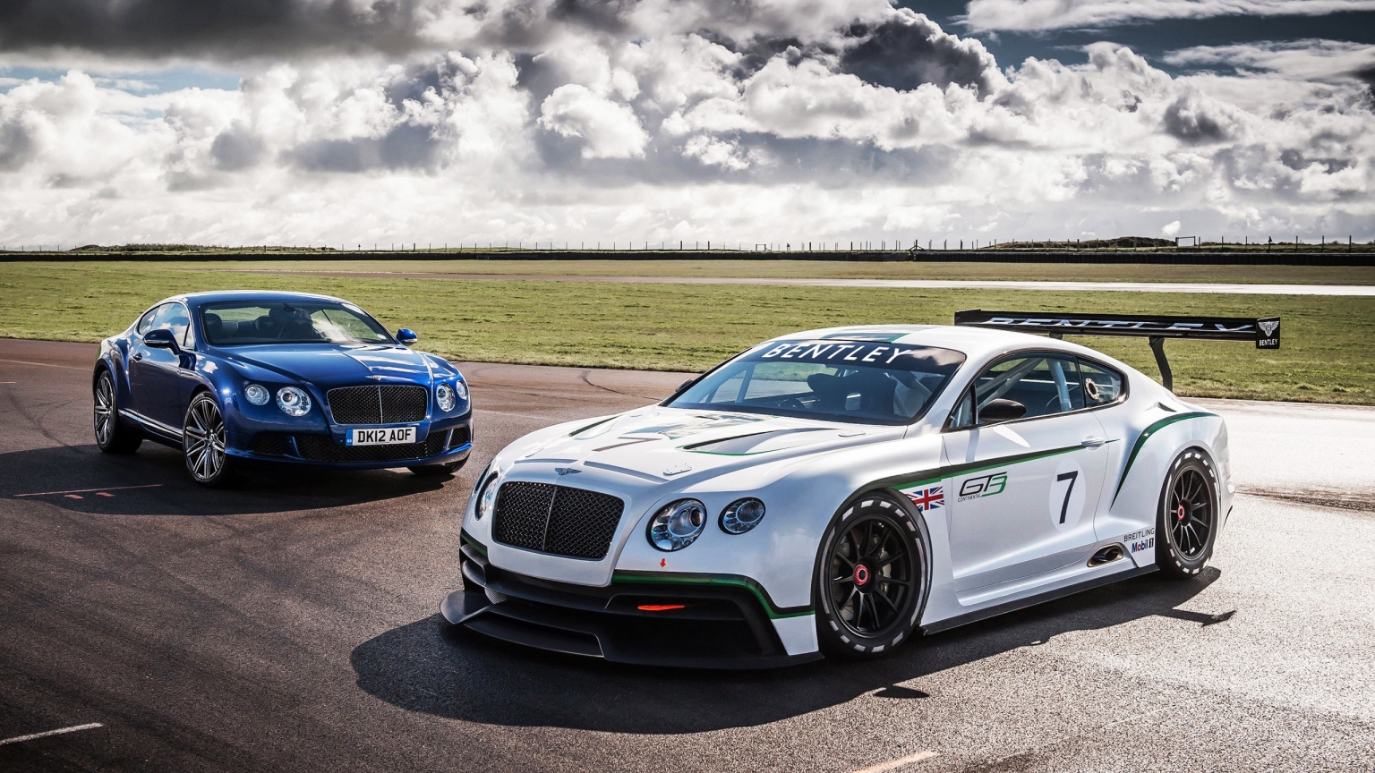 Bentley Continental GT3 Racer for 1536 x 864 HDTV resolution