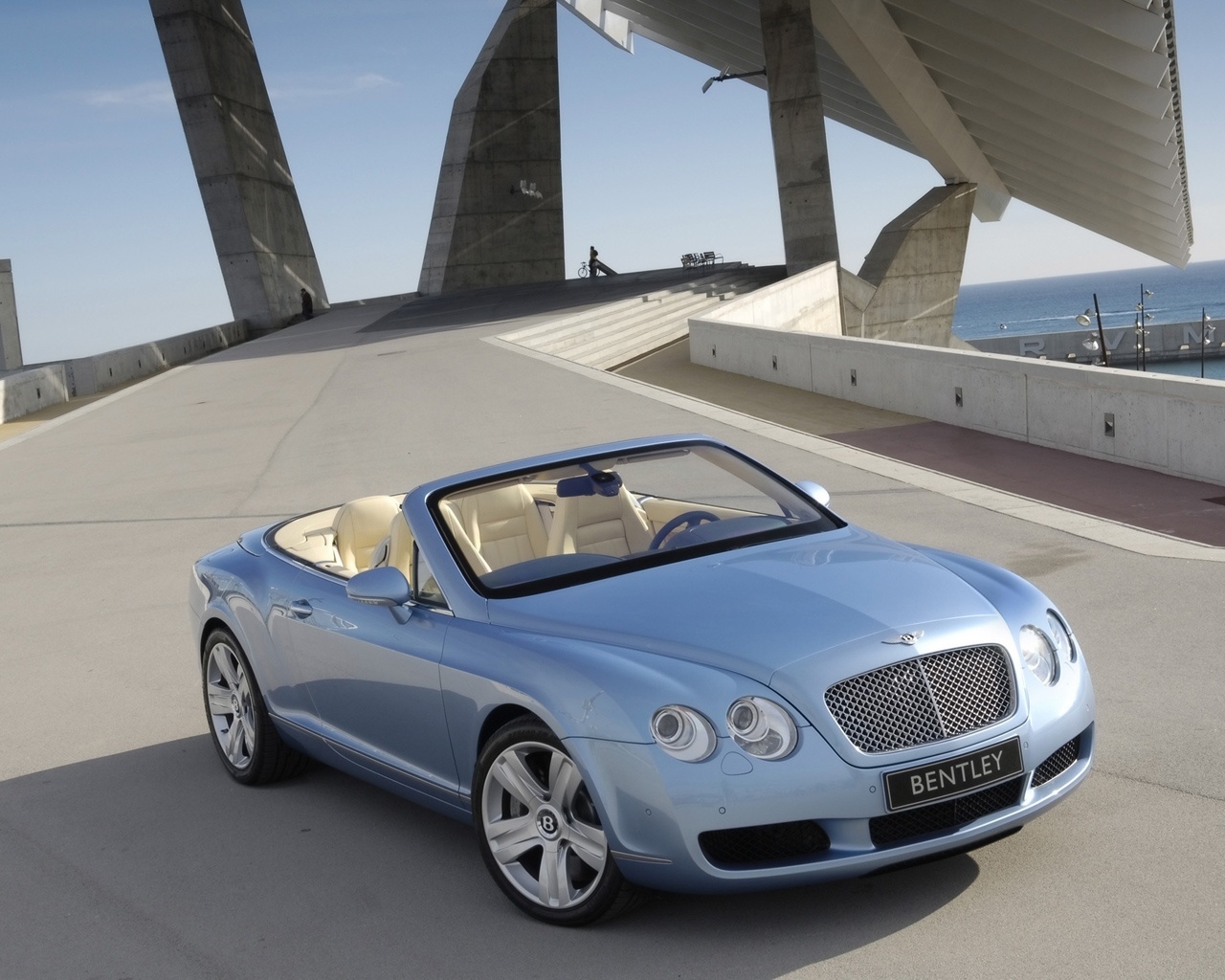 Bentley Continental GTC 2007 for 1280 x 1024 resolution