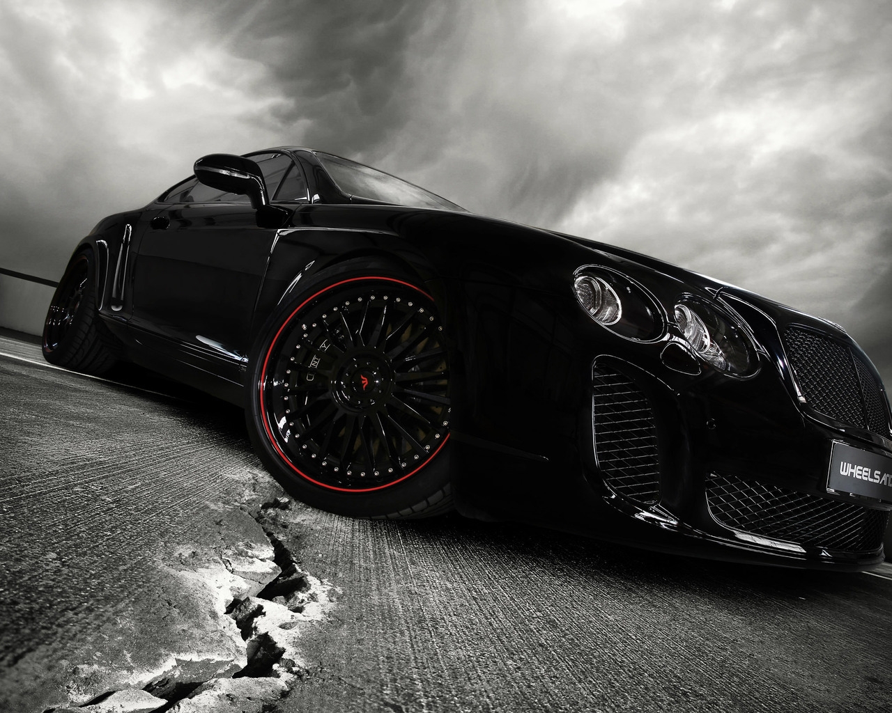 Bentley Coupe for 1280 x 1024 resolution