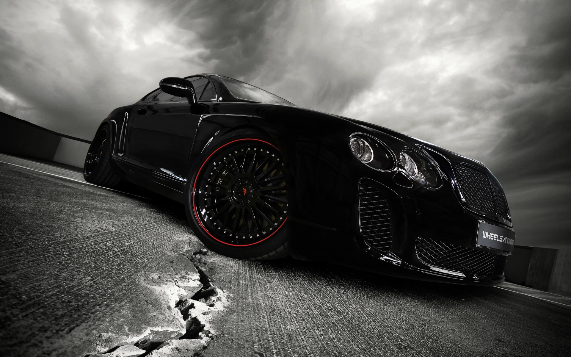 Bentley Coupe for 1920 x 1200 widescreen resolution