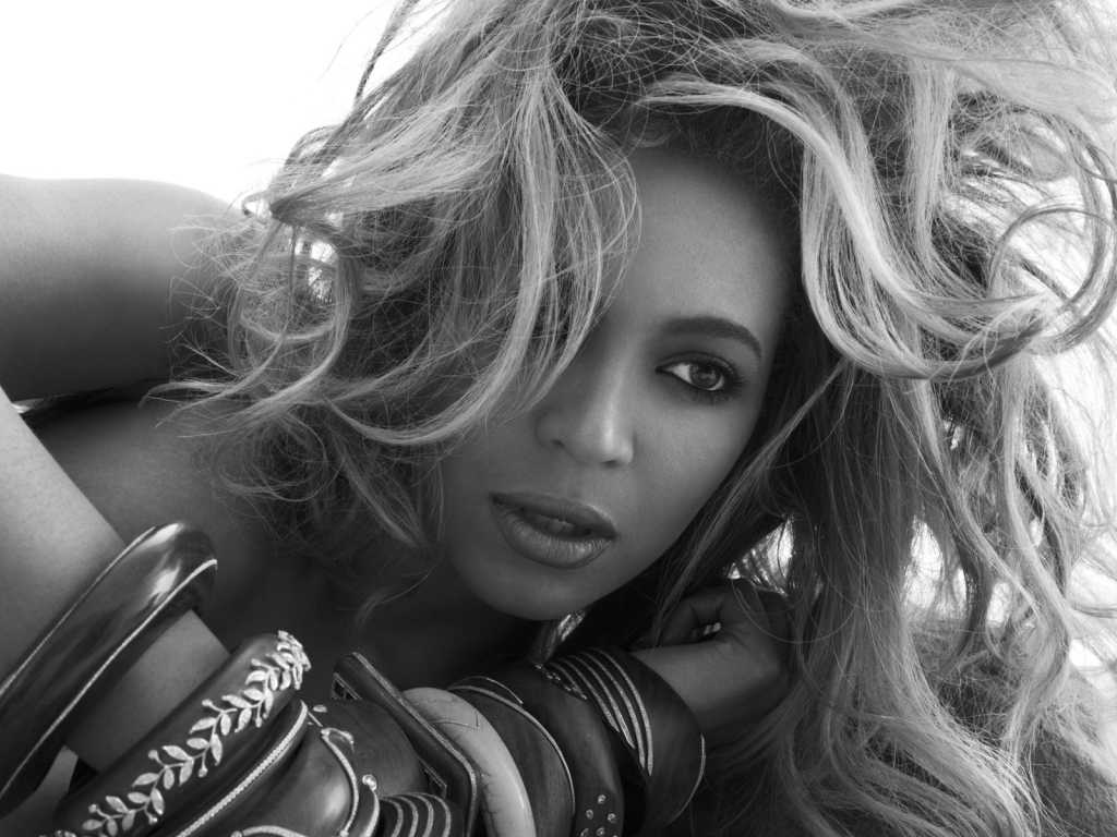 Beyonce Monochrome for 1024 x 768 resolution