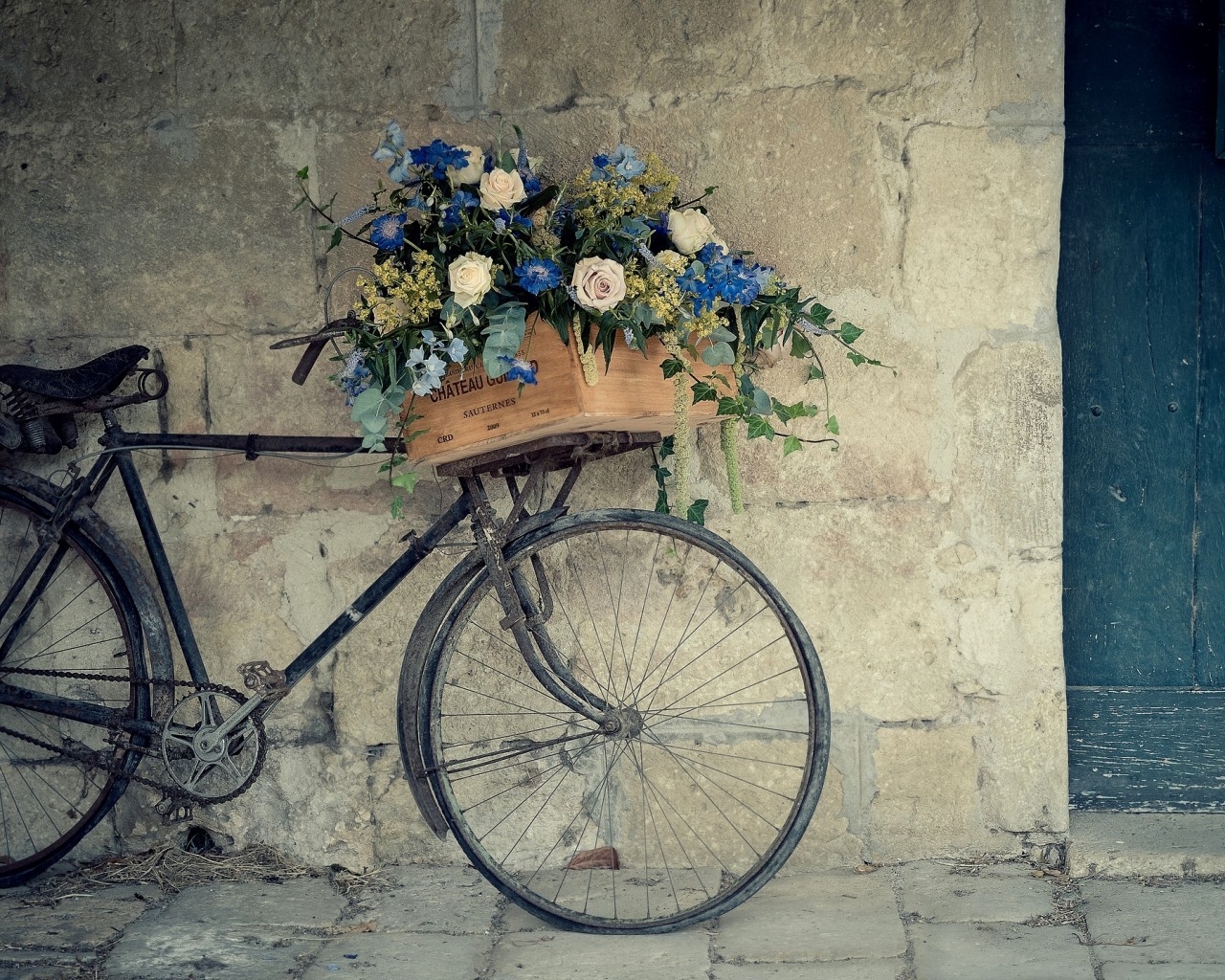 Bicycle Flower Support for 1280 x 1024 resolution