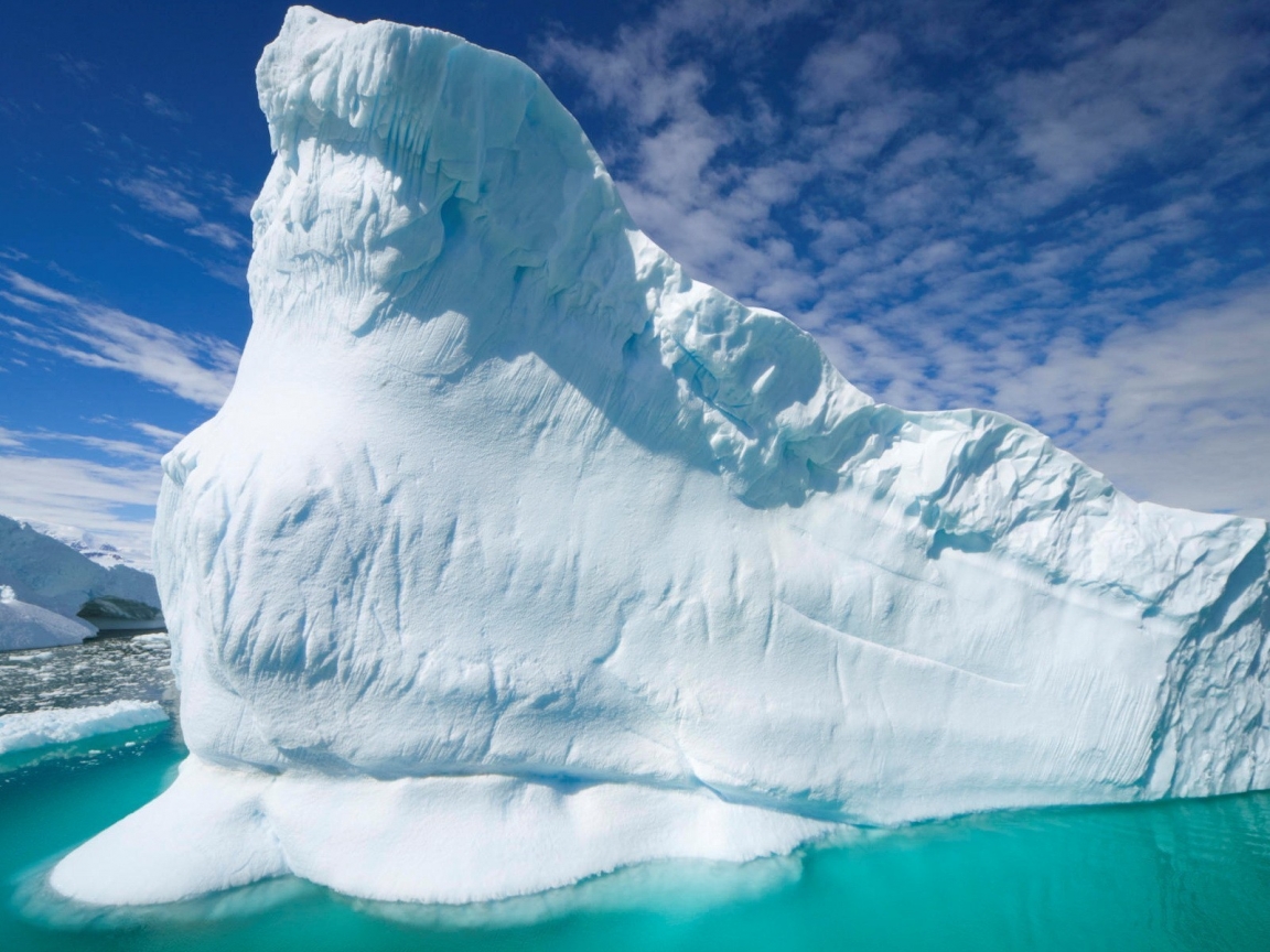 Big Iceberg for 1152 x 864 resolution