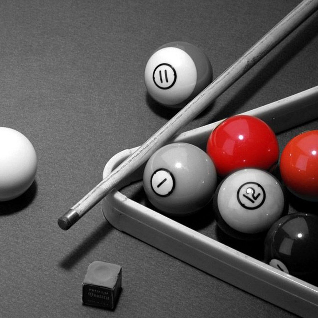 Black & White Pool Table for 1024 x 1024 iPad resolution