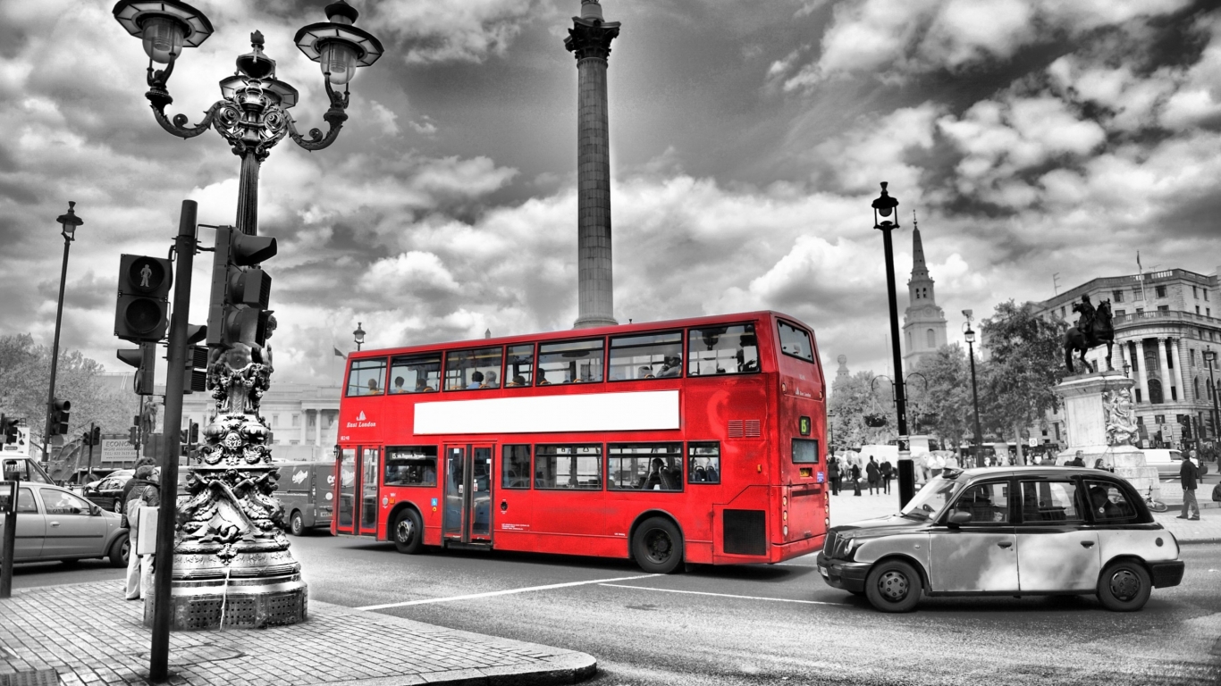 Black and White London for 1366 x 768 HDTV resolution