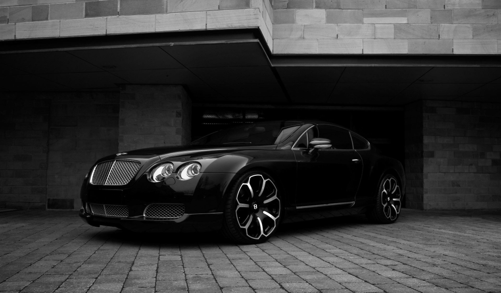 Black Bentley Front Angle for 1024 x 600 widescreen resolution