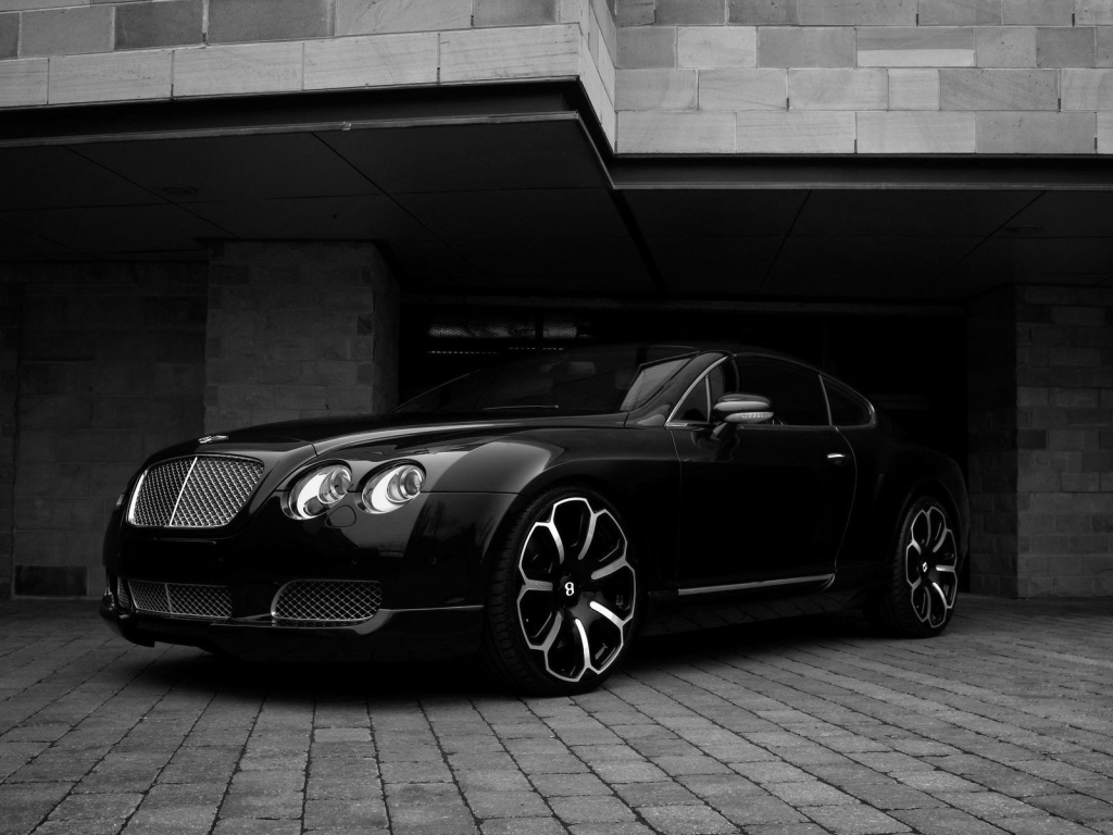 Black Bentley Front Angle for 1024 x 768 resolution