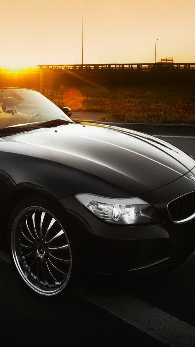 Black BMW Z4 Roadster for 640 x 1136 iPhone 5 resolution