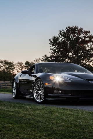 Black Chevrolet Corvette ZR 1 for 320 x 480 iPhone resolution