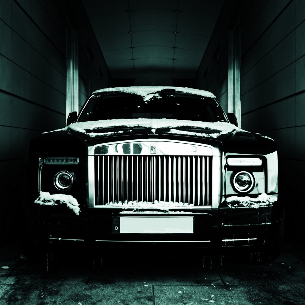 Black Rolls Royce Phantom Coupe for 1024 x 1024 iPad resolution