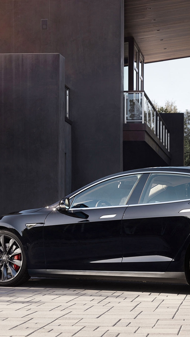 Black Tesla Model S 2015 for 640 x 1136 iPhone 5 resolution