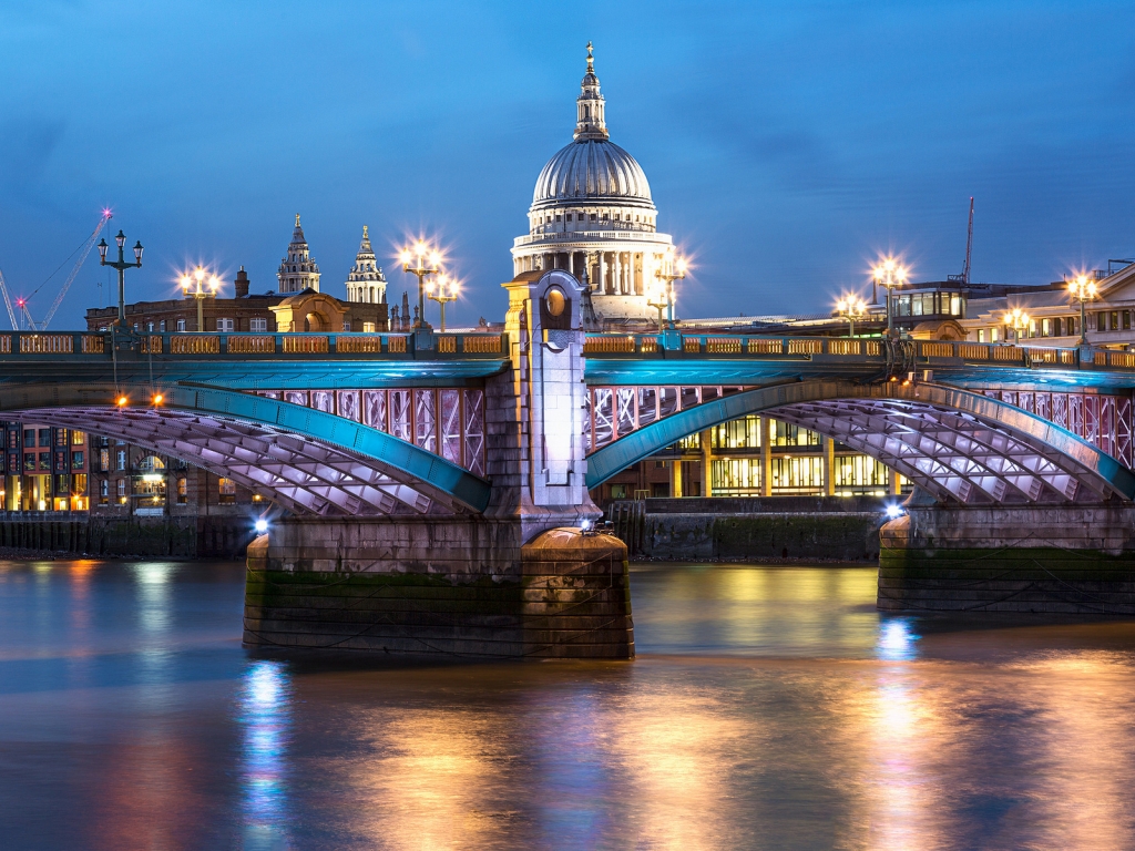 Blackfriars Bridge London for 1024 x 768 resolution
