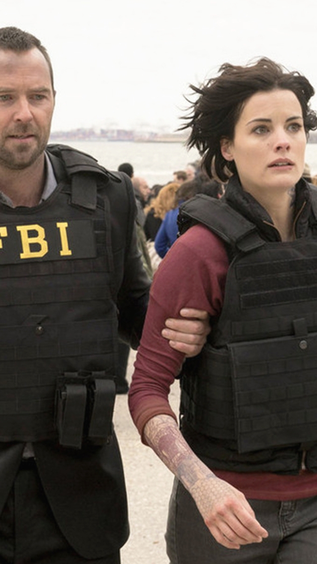 Blindspot Main Characters for 640 x 1136 iPhone 5 resolution