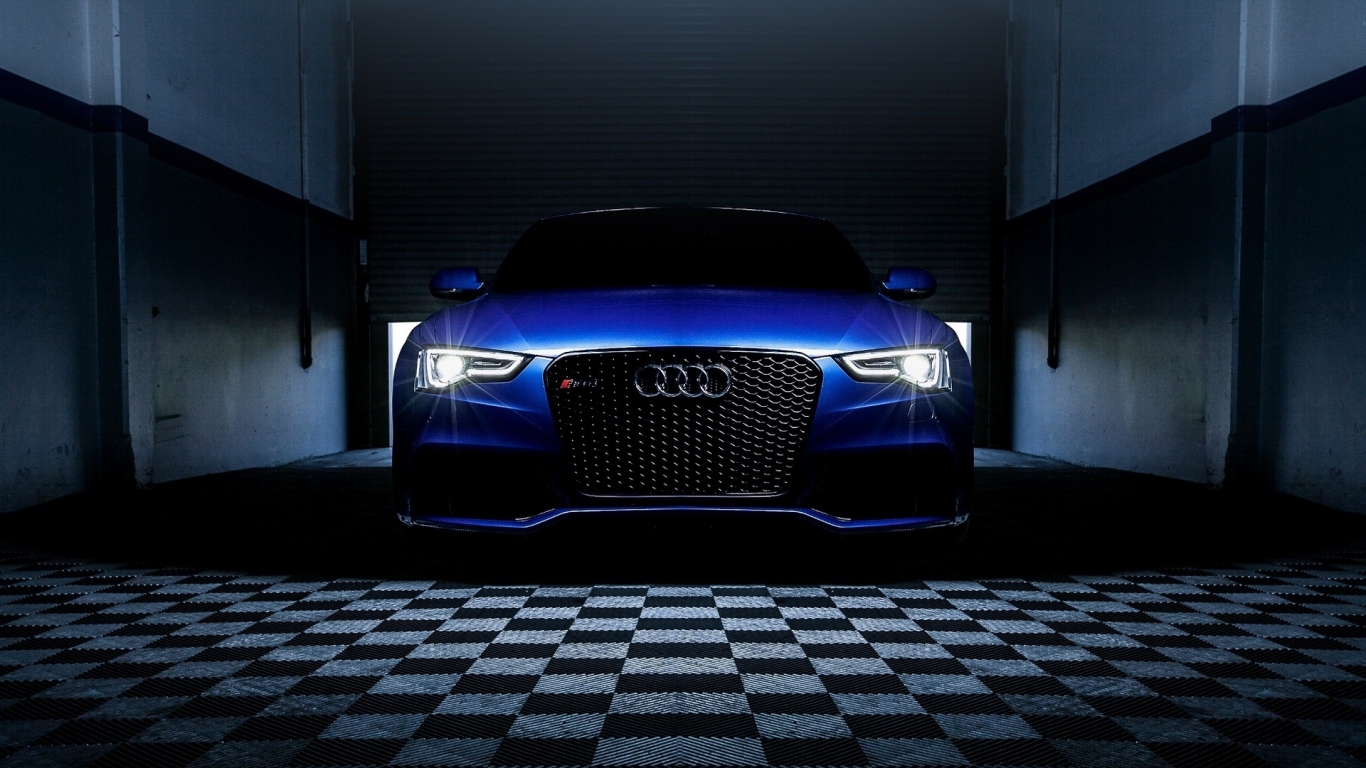 Blue Audi RS5 for 1366 x 768 HDTV resolution
