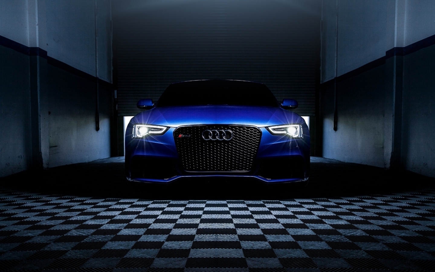 Blue Audi RS5 for 1440 x 900 widescreen resolution