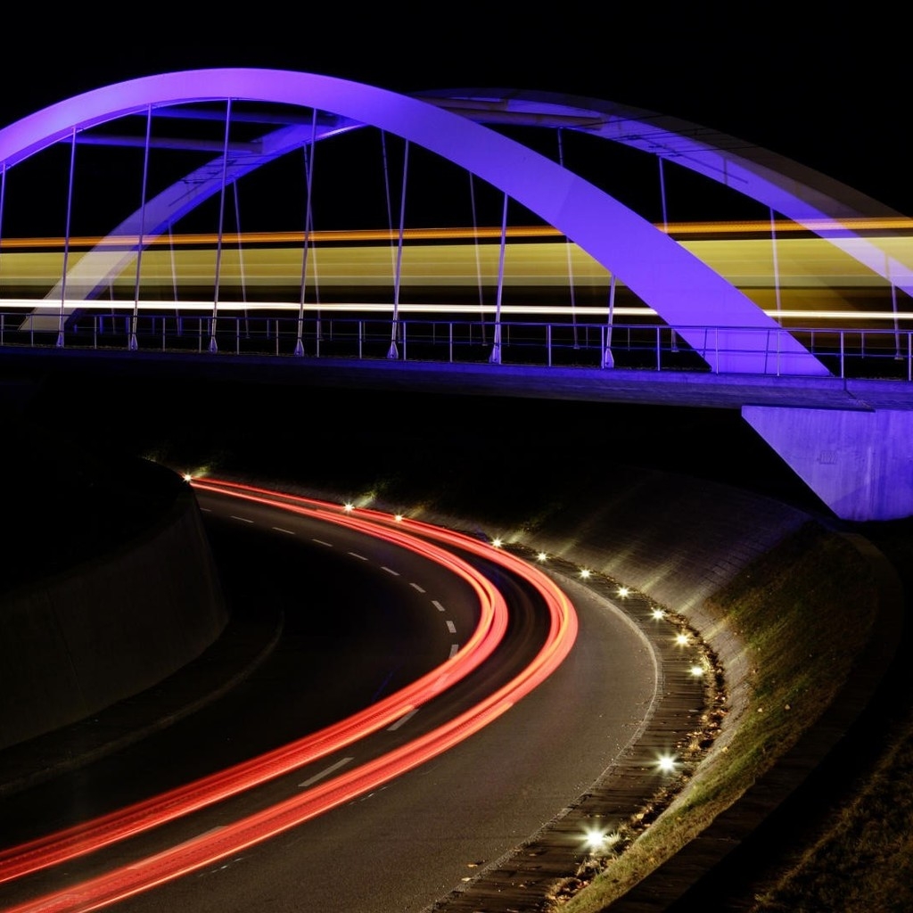 Blue Bridge for 1024 x 1024 iPad resolution
