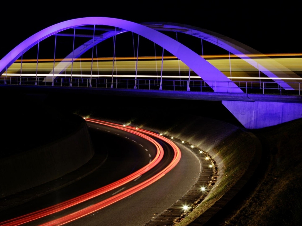 Blue Bridge for 1024 x 768 resolution