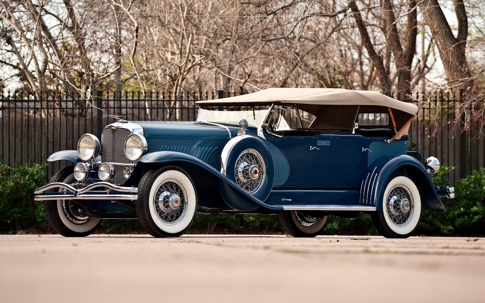 Blue Convertible Duesenberg for 1680 x 1050 widescreen resolution