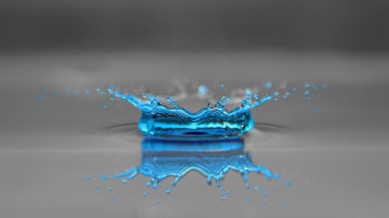 Blue Drop of Water for 1366 x 768 HDTV resolution