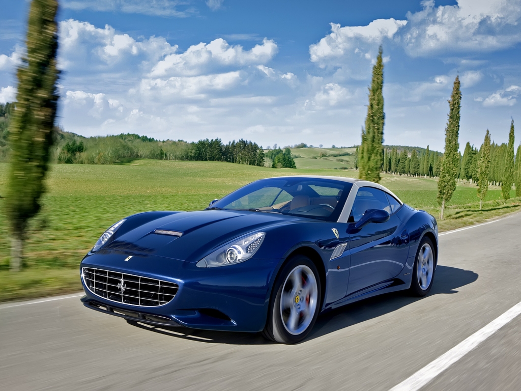 Blue Ferrari California for 1024 x 768 resolution