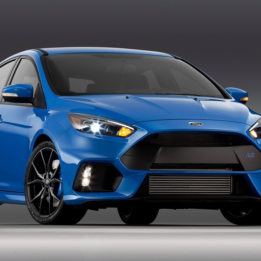 Blue Ford Focus RS  for 1024 x 1024 iPad resolution