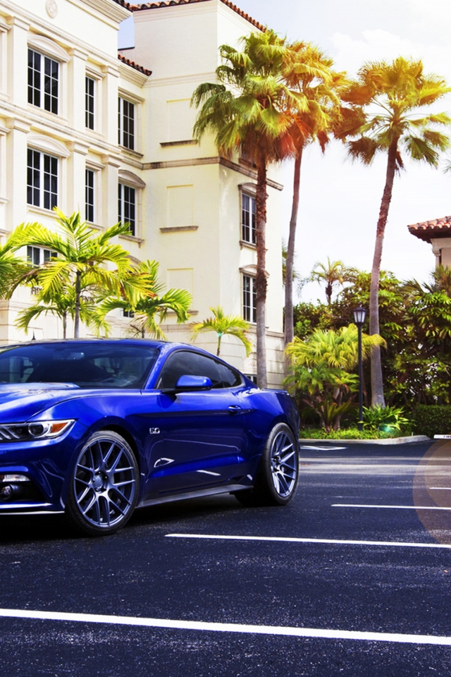 Blue Ford Mustang 2015 for 640 x 960 iPhone 4 resolution