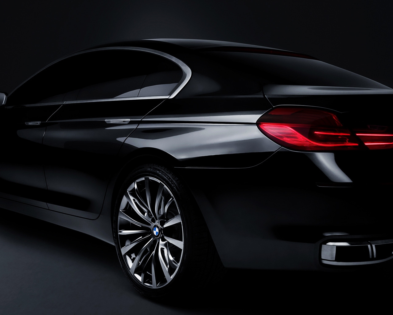 BMW Concept Gran Coupe Rear for 1280 x 1024 resolution