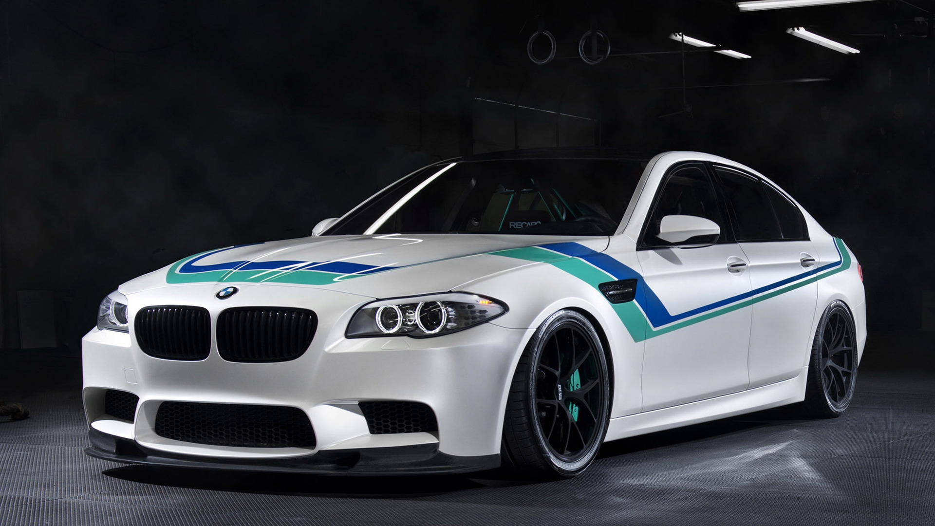 BMW F10 M Performance for 1920 x 1080 HDTV 1080p resolution