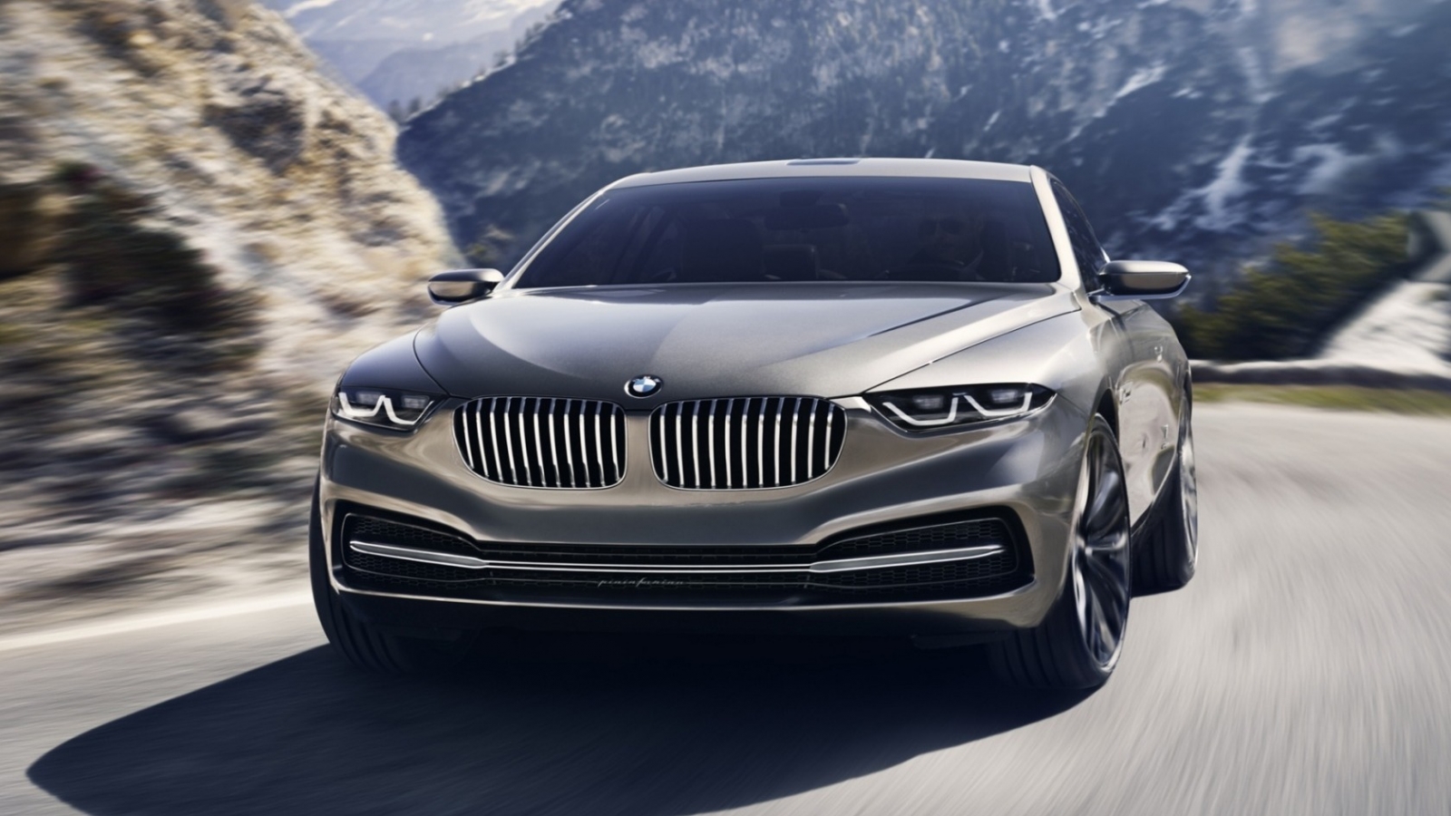 BMW Gran Lusso for 1600 x 900 HDTV resolution
