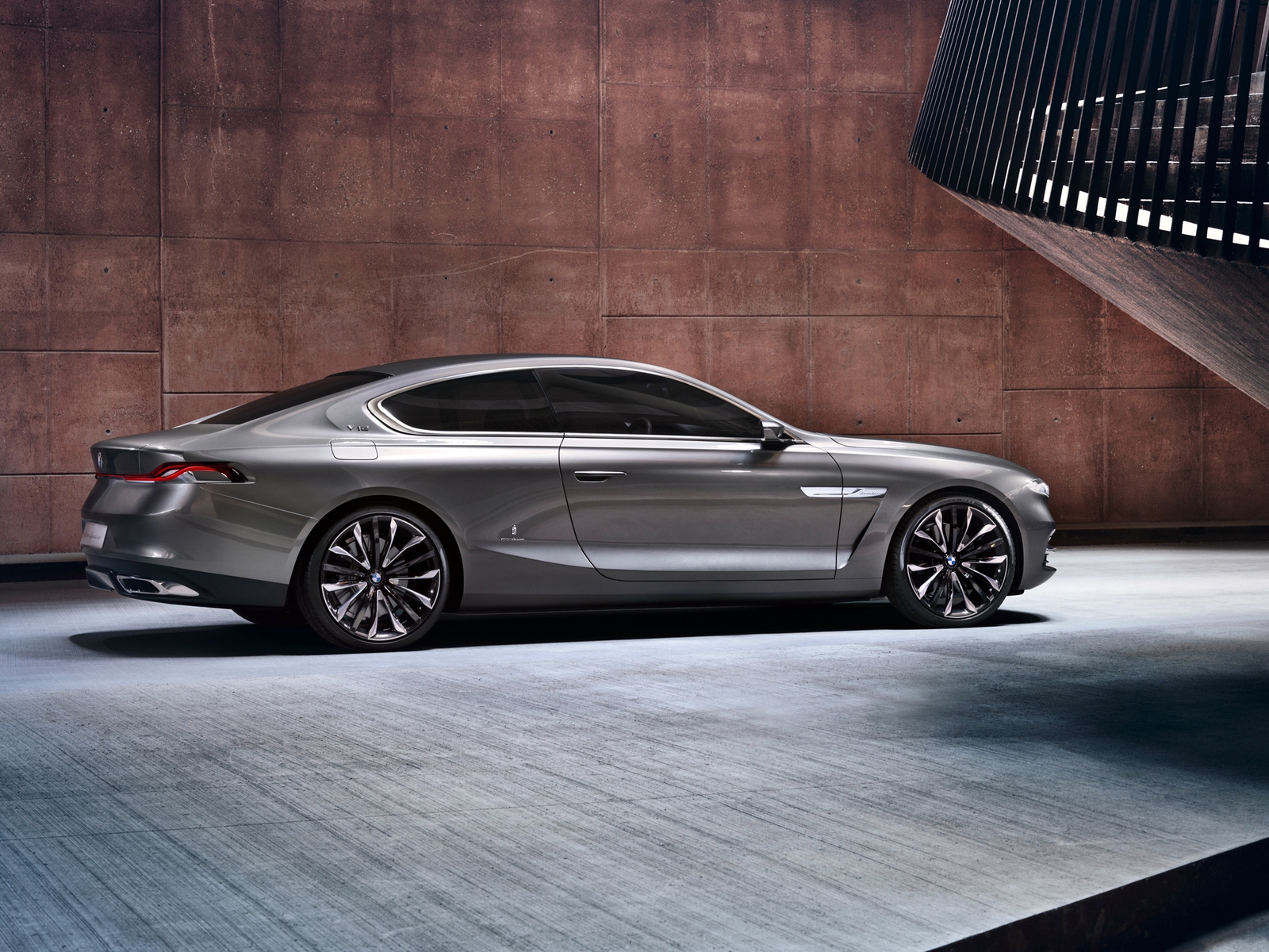 BMW Gran Lusso Coupe 2013 for 1600 x 1200 resolution