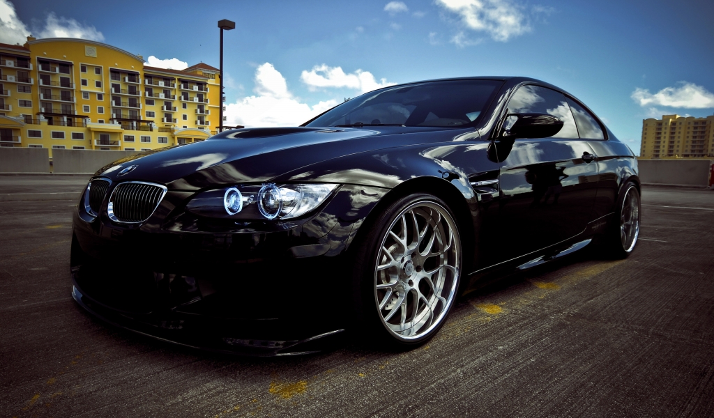 BMW M3 2010 Black for 1024 x 600 widescreen resolution