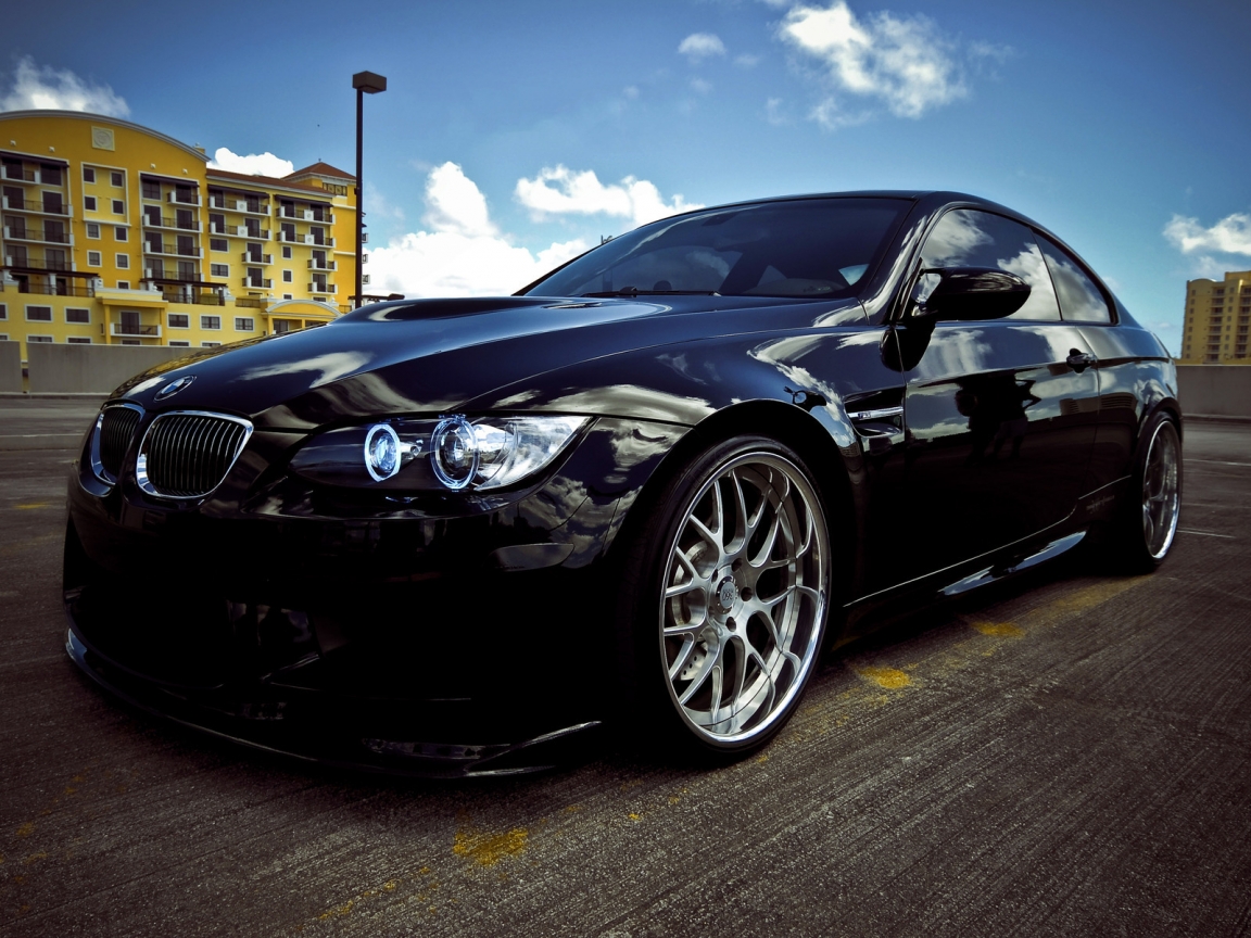 BMW M3 2010 Black for 1152 x 864 resolution