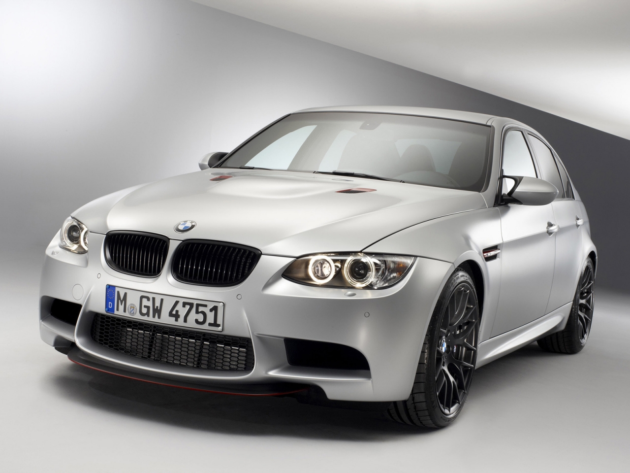 BMW M3 E90 CRT Front for 1280 x 960 resolution