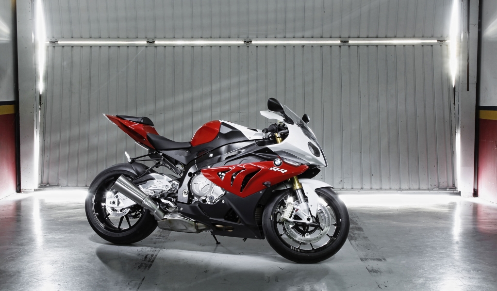 BMW S 1000 2012 for 1024 x 600 widescreen resolution