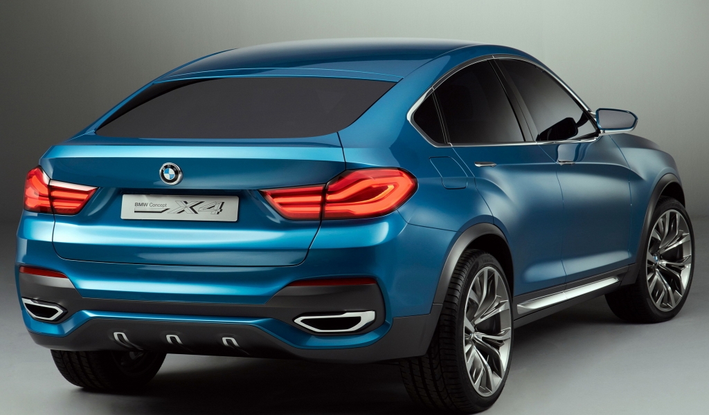 BMW X4 Back View for 1024 x 600 widescreen resolution