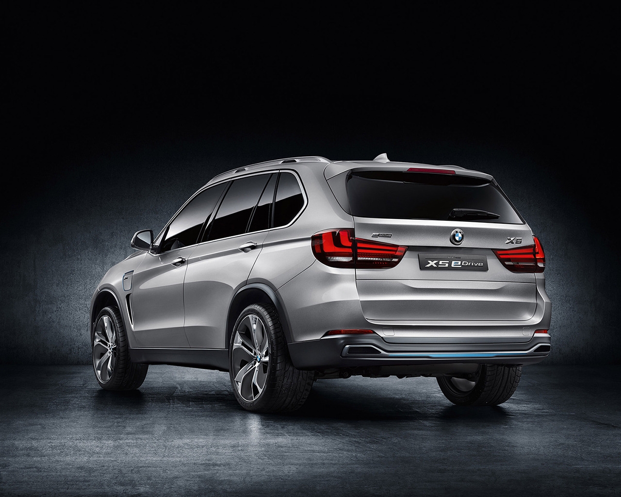 BMW X5 eDrive Concept Rear for 1280 x 1024 resolution