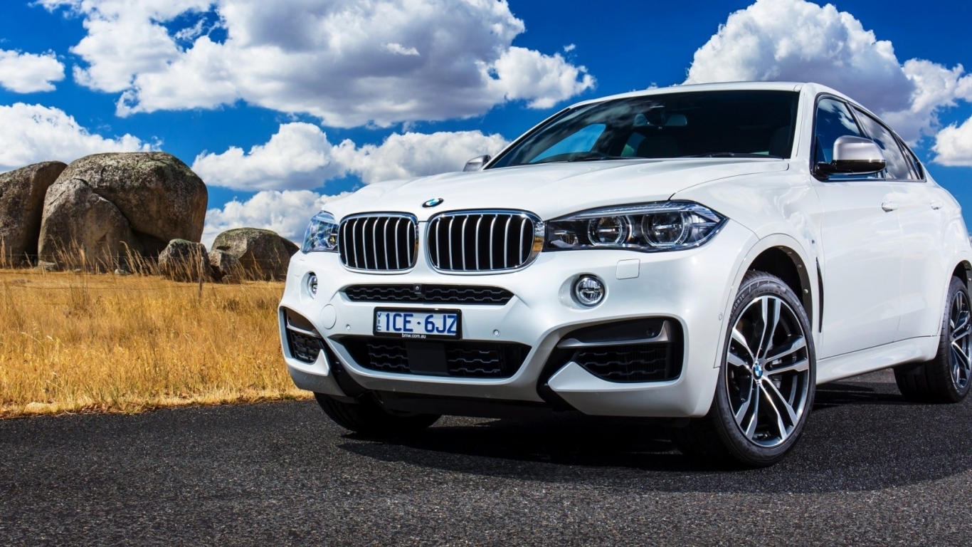 BMW X6 M50D for 1366 x 768 HDTV resolution