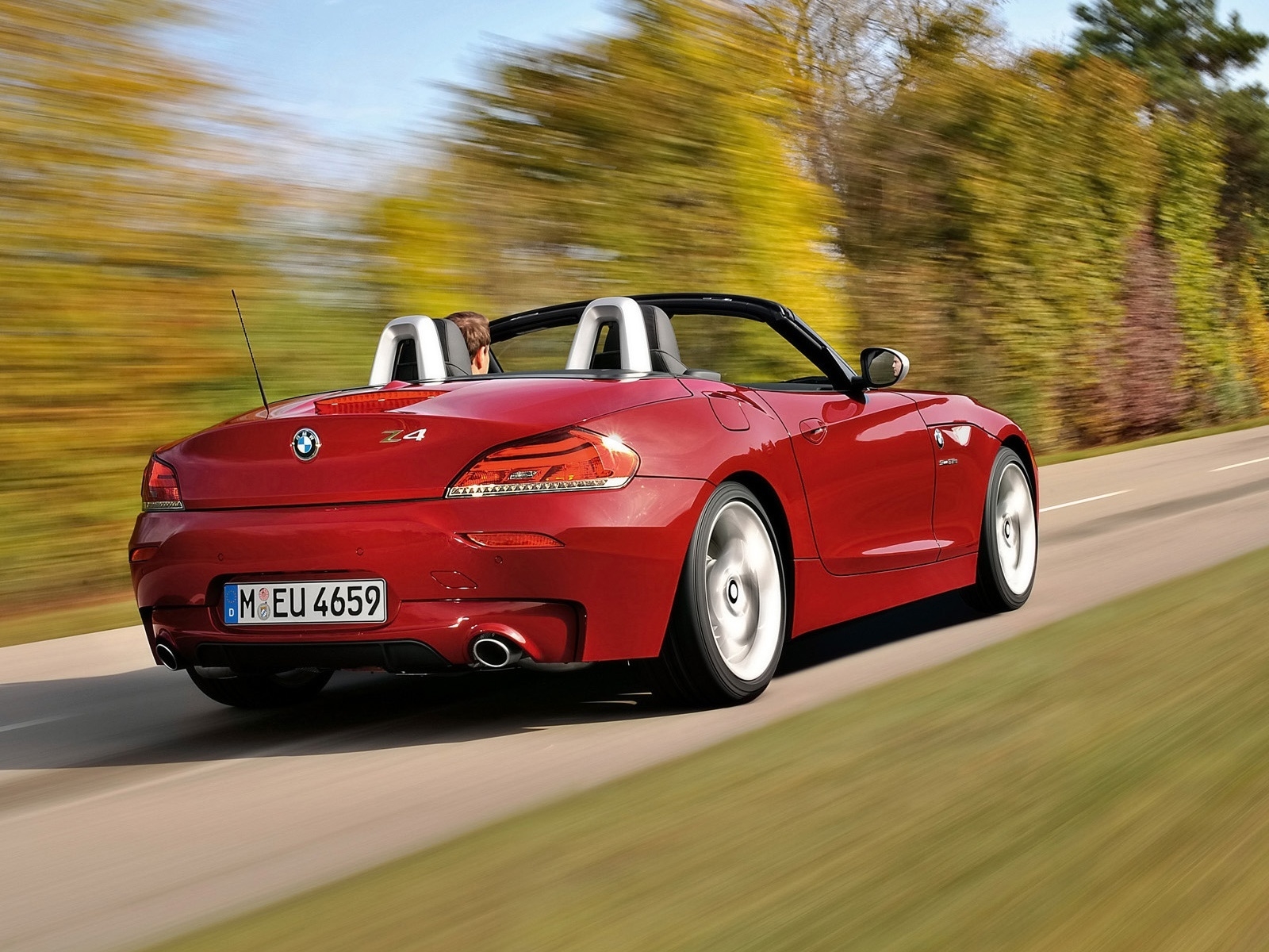 BMW Z4 sDrive35is Rear 2010 for 1600 x 1200 resolution