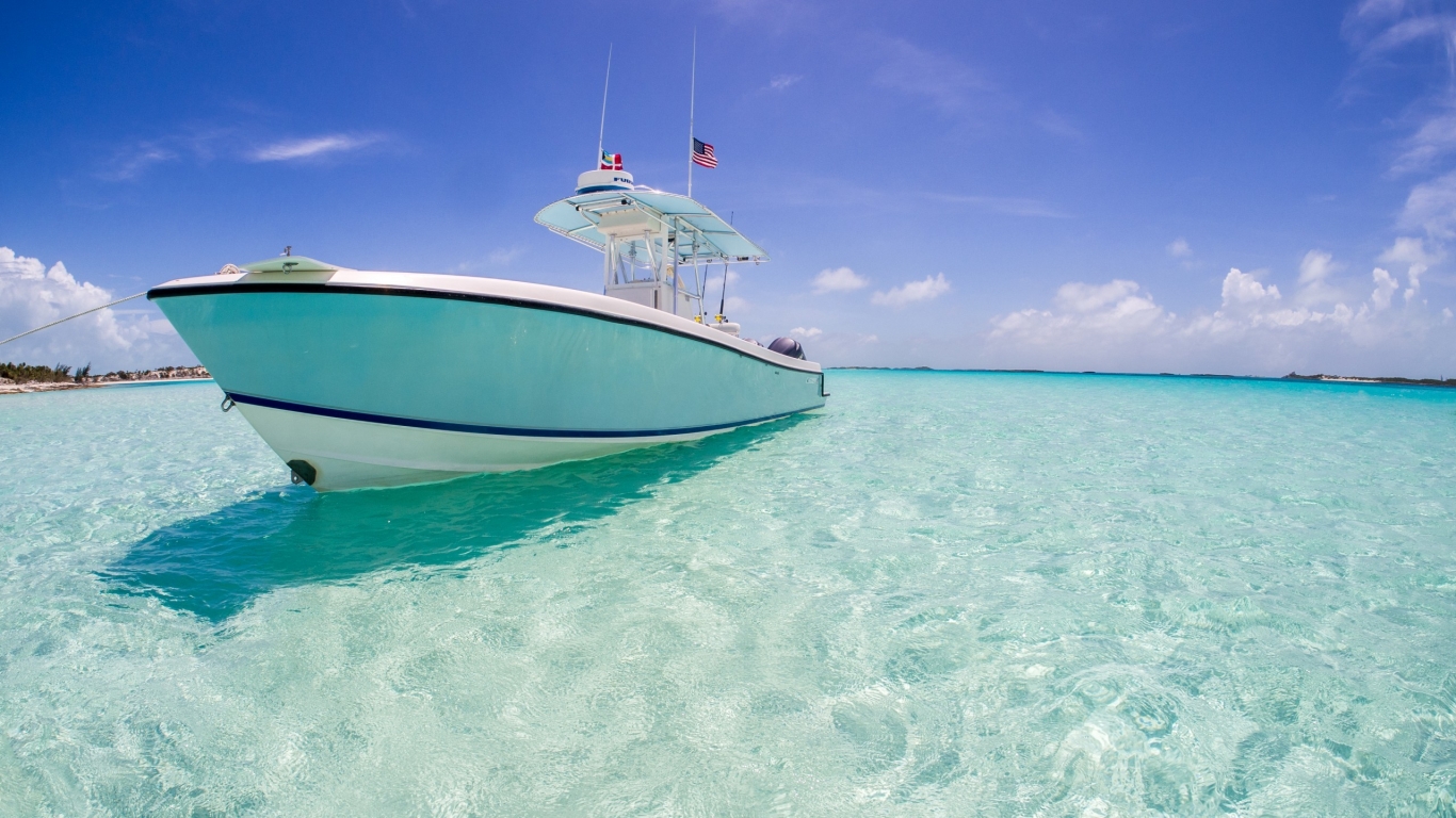 Boat in Paradise for 1366 x 768 HDTV resolution