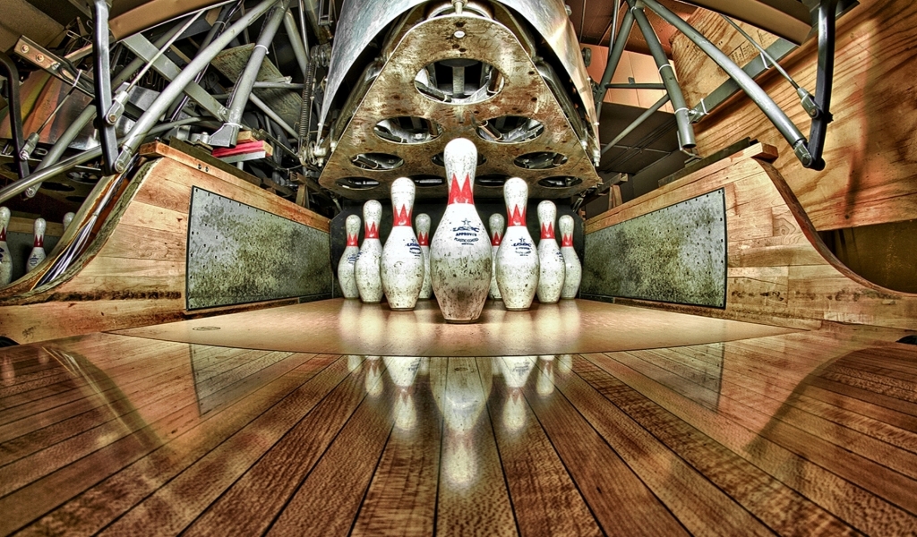 Bowling Game for 1024 x 600 widescreen resolution