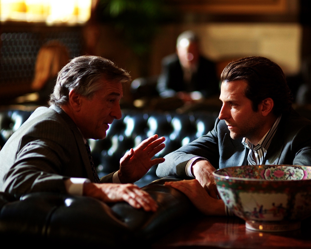 Bradley Cooper and Robert De Niro for 1280 x 1024 resolution